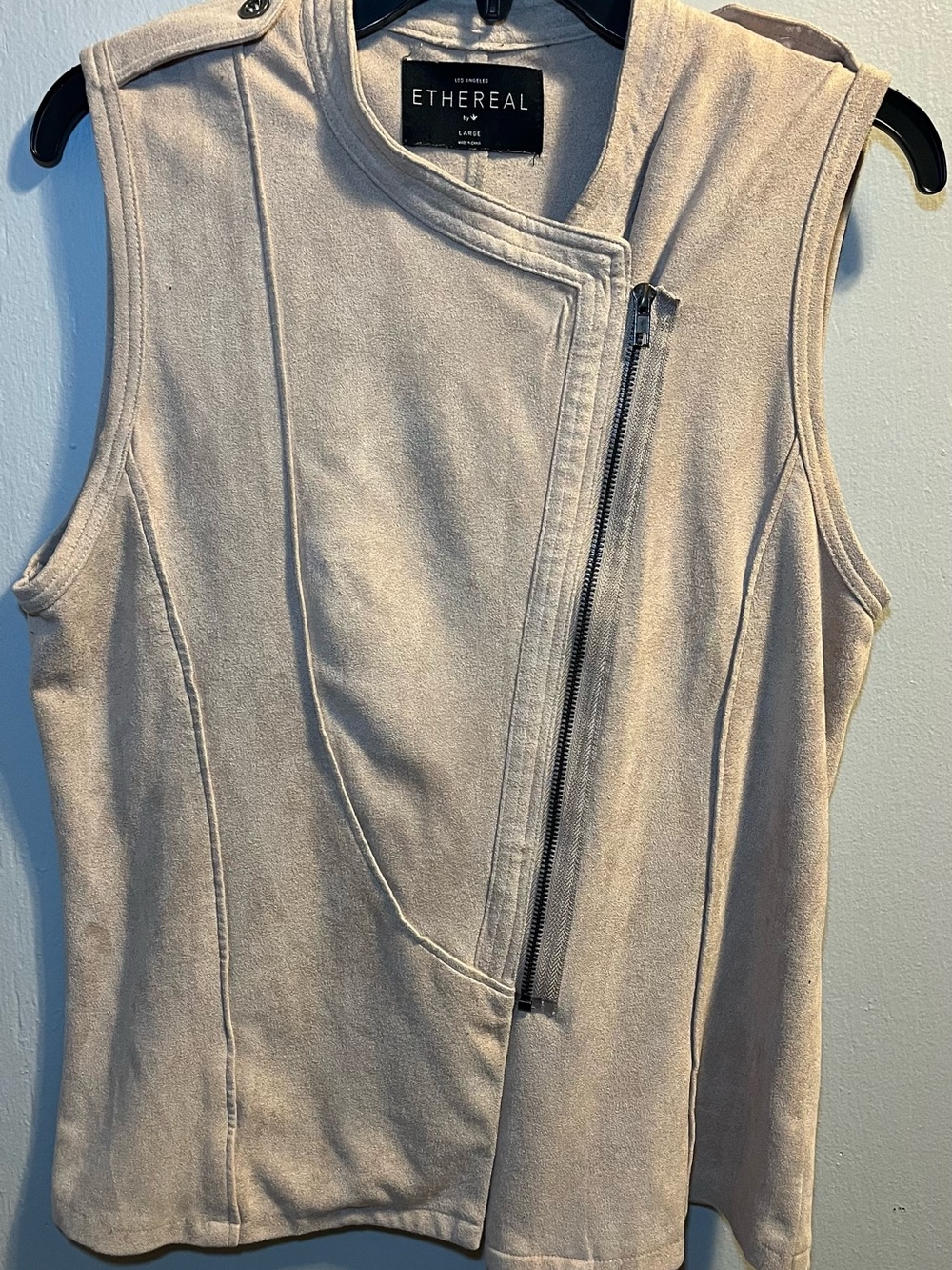 Sleeveless Zip Vest in Beige